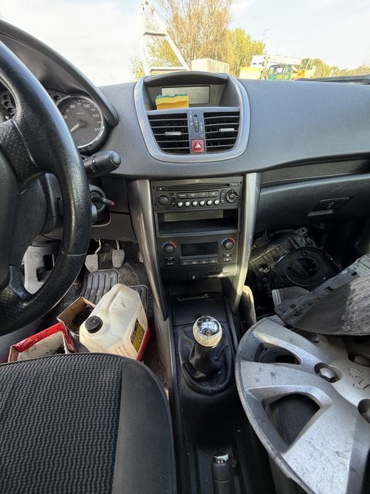 Pejo 207 1.4 88hp 2007g ma hasti