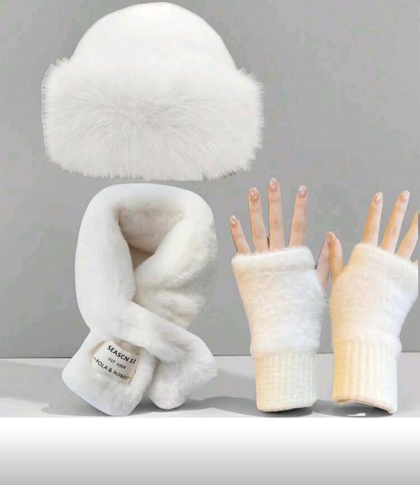 Чисто нов топъл зимен пухкав дамски комплект от шапка, шал и ръкавици!