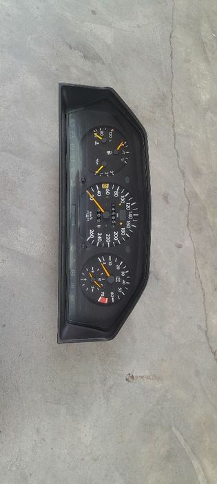 Салон детали 124