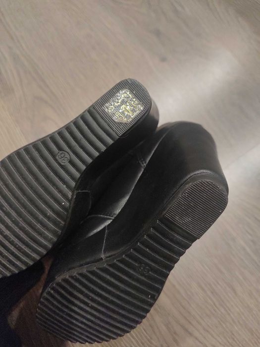 Дамски боти на платформа