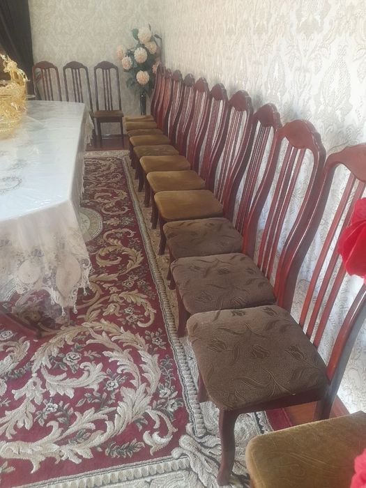 Продается стулья для гостиной, Стул сотилади