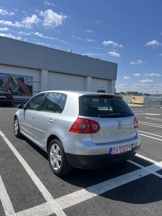 Volkswagen Golf 5 1.6 MPI Benzină