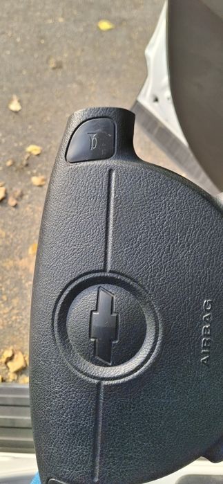 Продам аирбаг крышка от жентры 2024 состояние отличное.оригинал