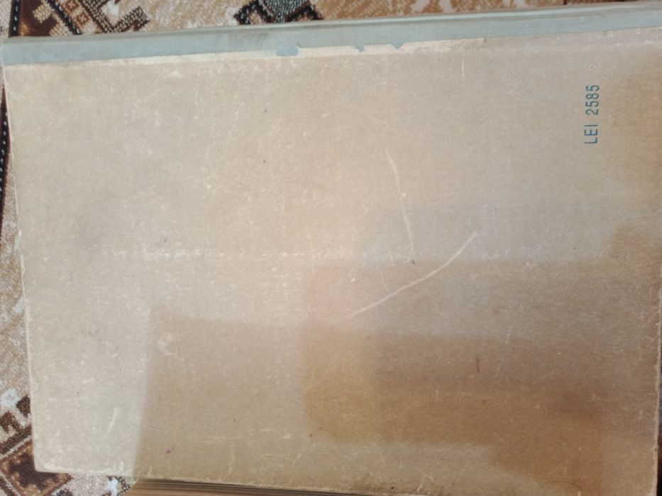 Atlasul geografic al lunii și dicționarul limbii române moderne