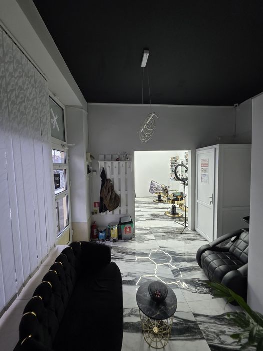 Vand/închiriez spațiu comercial Barbershop(frizerie)