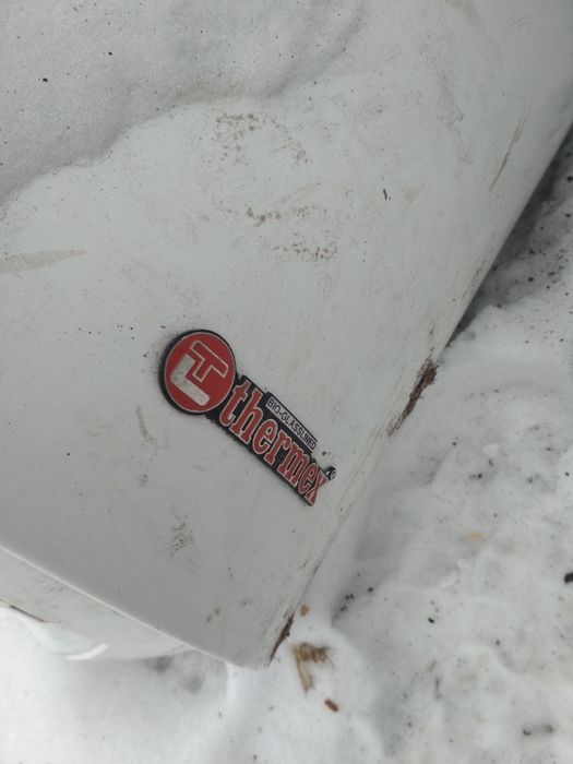 Титан 50 литров на запчасти.е