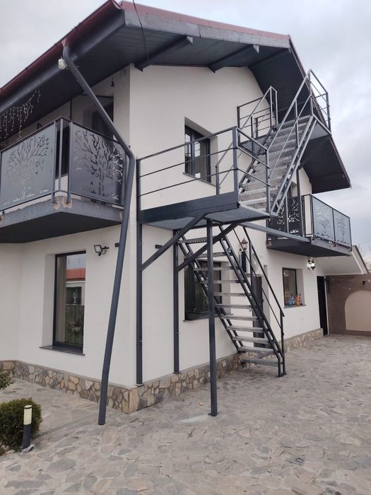 Scara metalica zincata 4mm grosime noi 7m