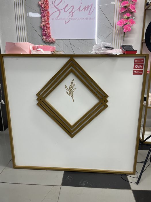 Ресепшон для магазина