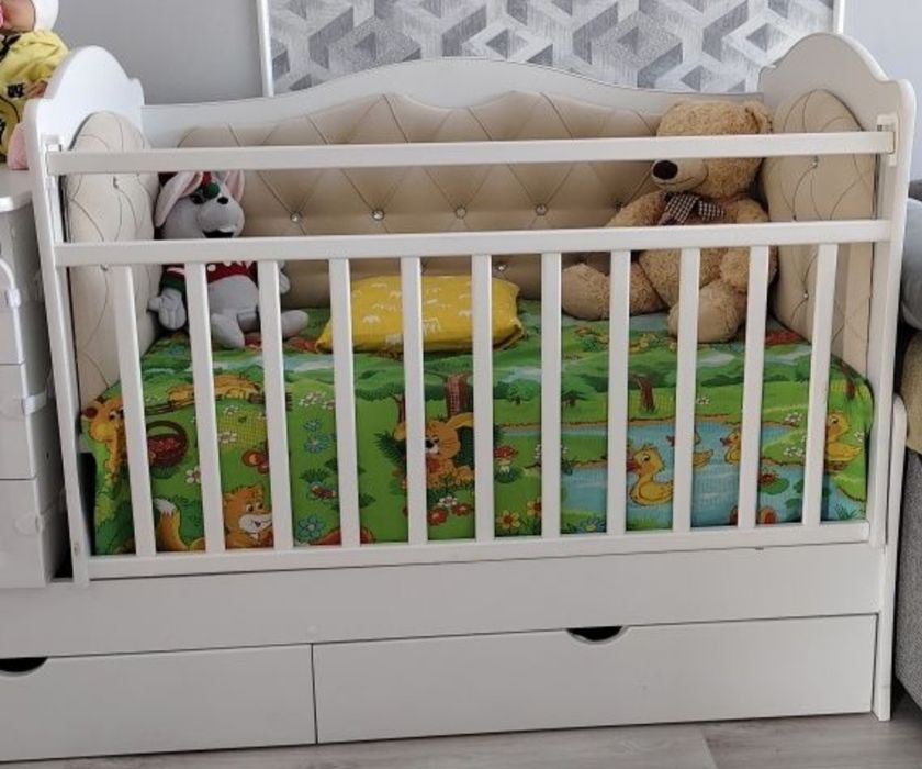 Продам детскую кроватку