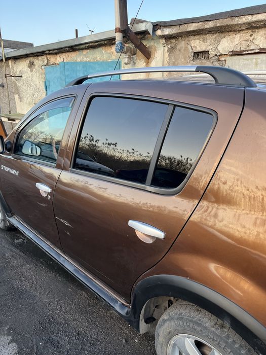 Рено Сандеро 2014 год