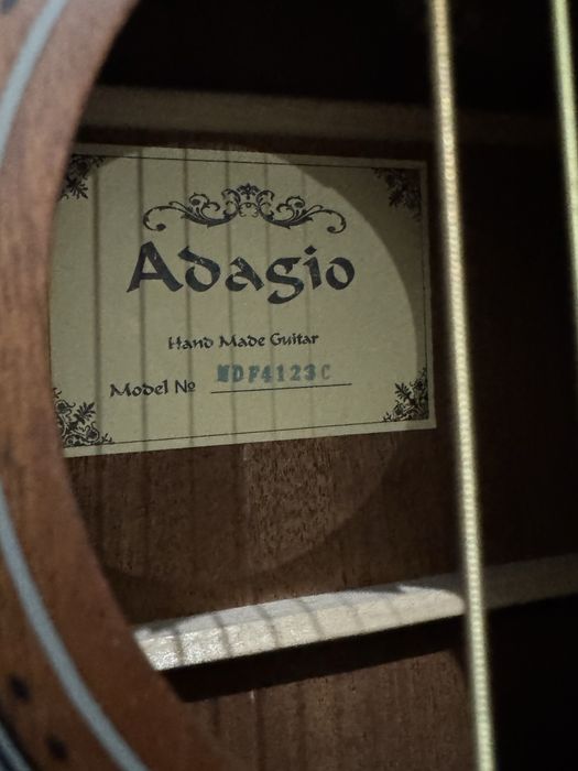 Гитара Adagio акустическая