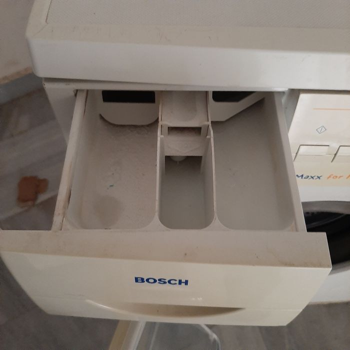 (BOSCH) Kir mashinasi sotiladi.