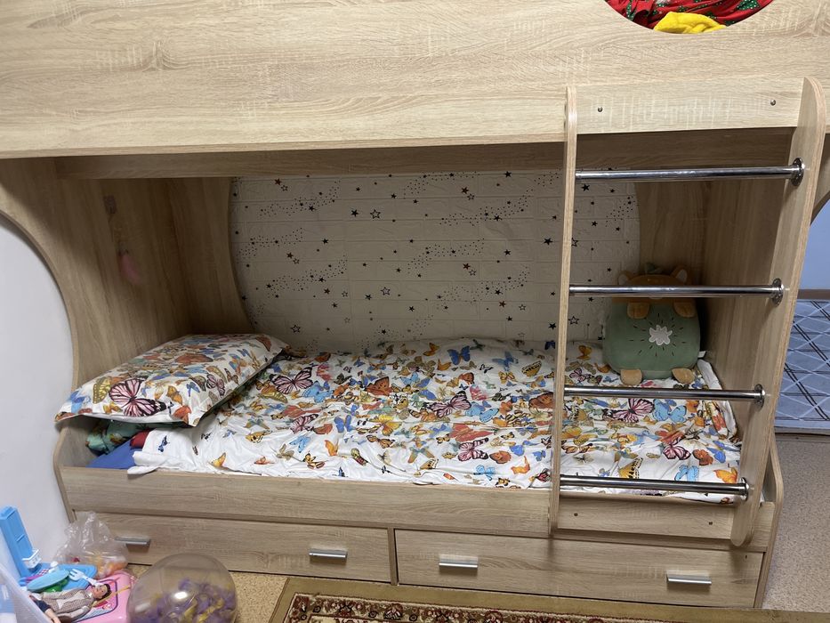 Не большой диван