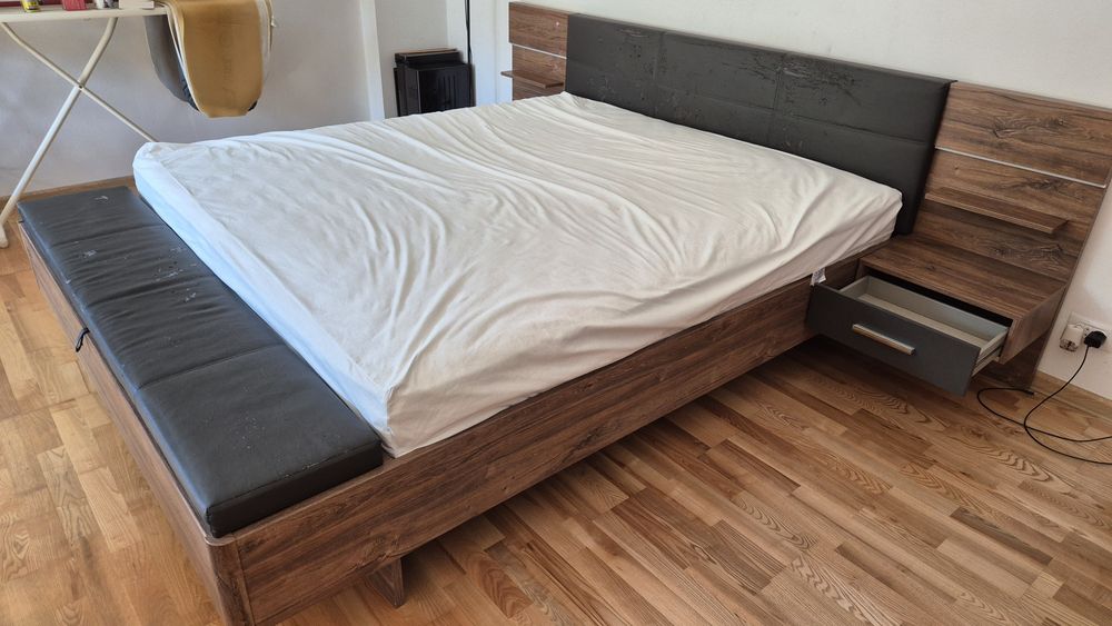 Vand pat Mobexpert Cobalt cu saltea 180cm x 200cm
