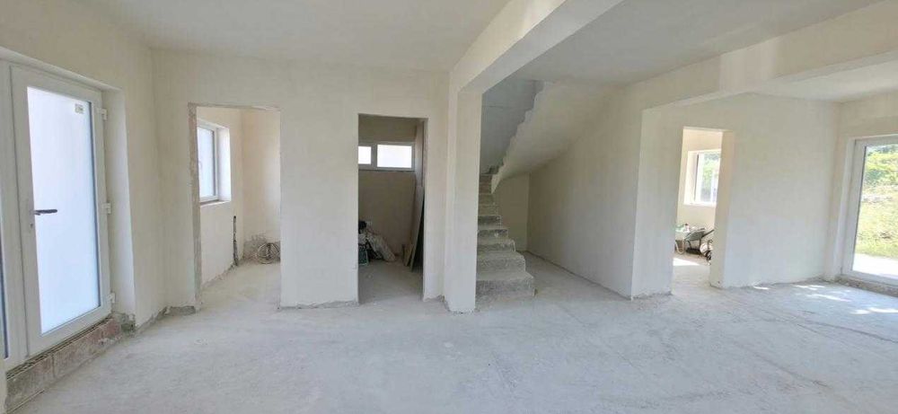 „Locul în care începe povestea ta” | Casă individuală în Dezmir| teren 700mp!