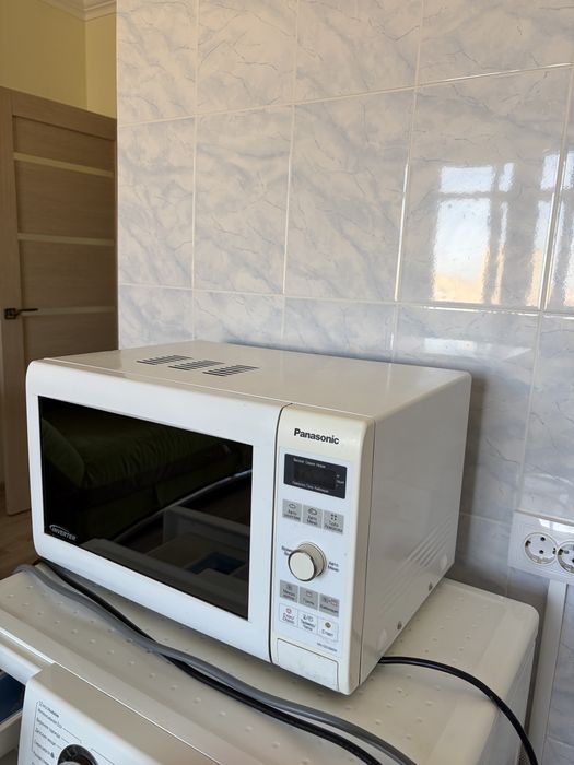 Микроволновка Panasonic б/у