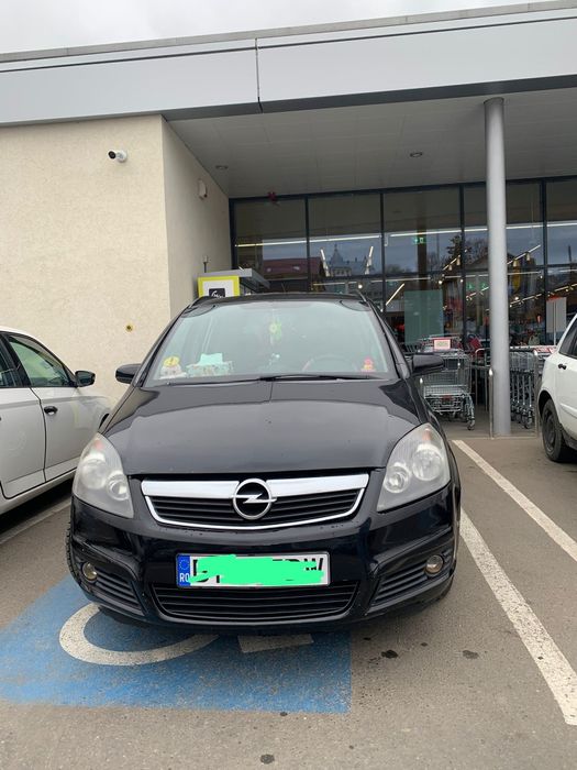 Vând opel Zafira b