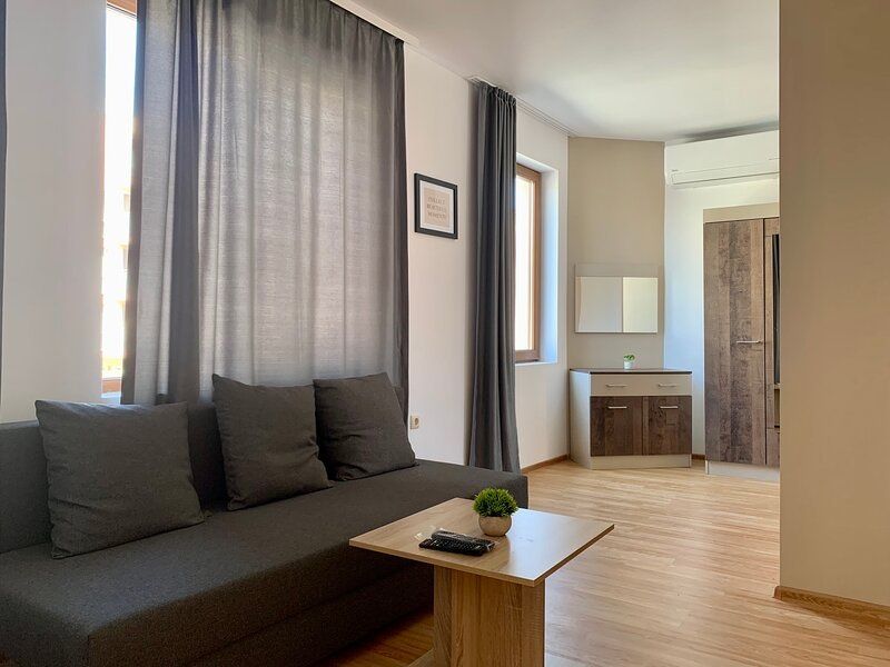 Дава се под наем Едностаен апартамент в Несебър - 55 кв.м за 357 € - Снимка #4