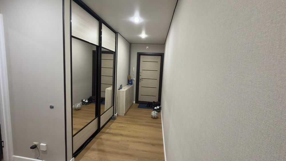 Продам 2х комн квартиру в 19 мкр