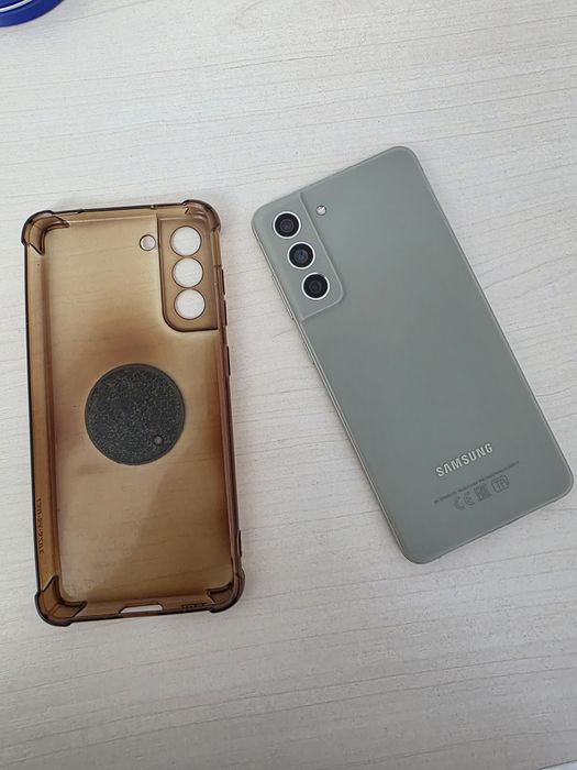 Samsung S21FE продам