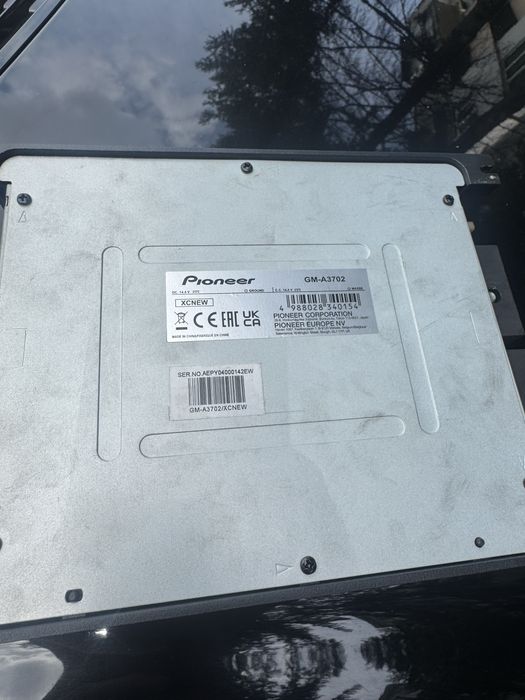 Subwoofer Pioneer/Бас каса с усилвател