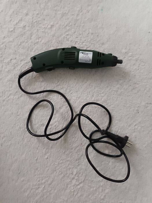 Freza electrica pentru diverse materiale