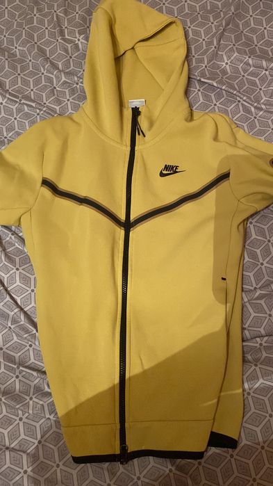 Hanorac Nike Tech Fleece Original - Modelul Vechi (Old Season) - Mărimea XS