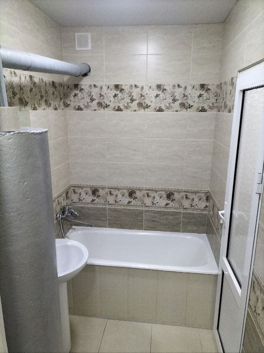 2 комнатная квартира сдаю