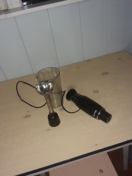 Продается блендер "VITEK"в