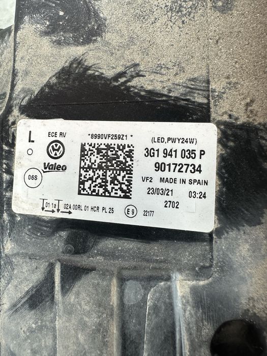 VW Passat 2020 Led Ляв фар Оем