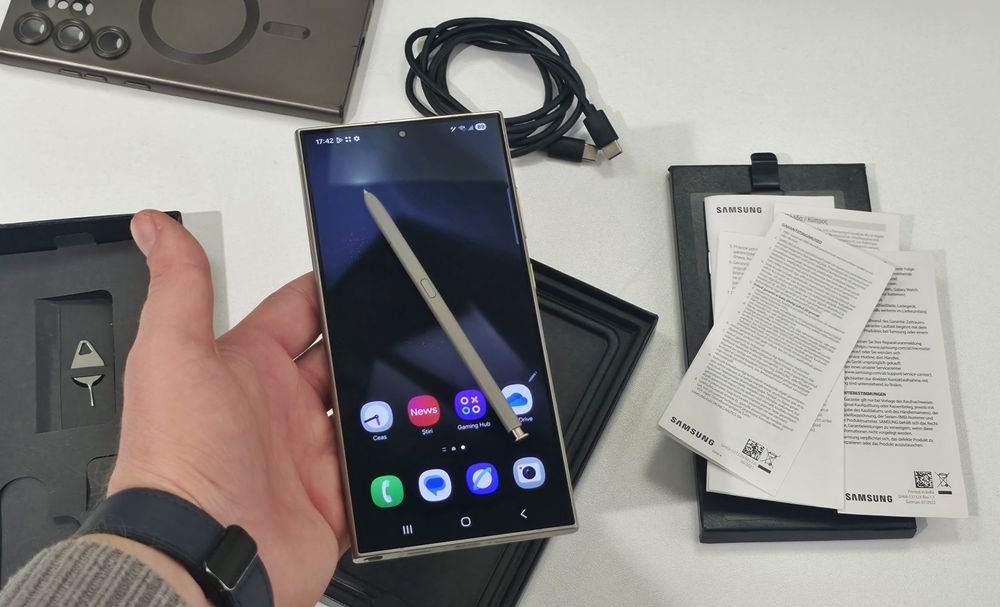 S24 Ultra ca NOU, 12 / 256 Gb, Titanium Gray, GARANTIE (nu S25)