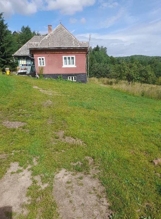 Vand teren cu casa 4ha