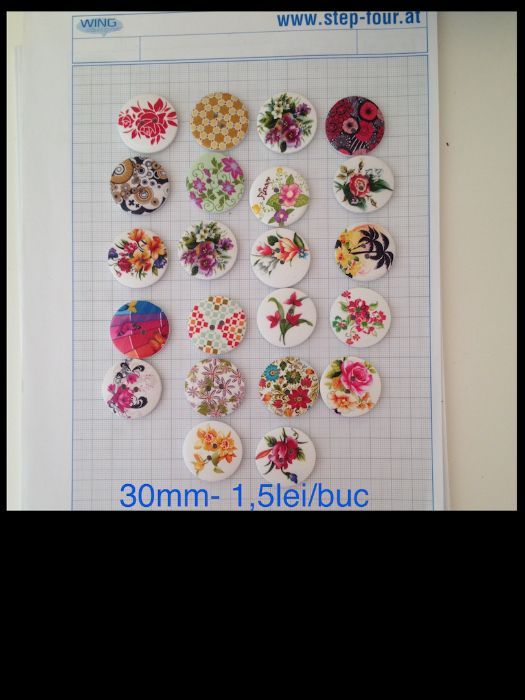 Nasturi Fashion din lemn natur pictati.