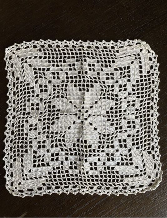 Карета плетени на една кука