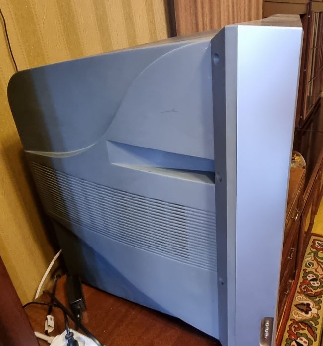 ЭЛТ -телевизор Hyundai