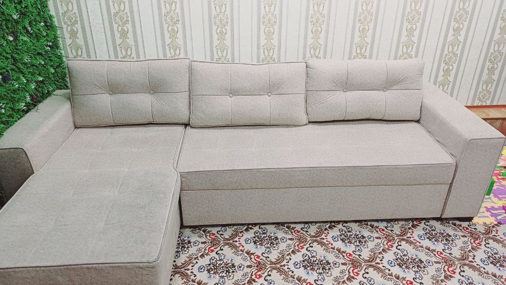 srochni ugalok mebel sotiladi
