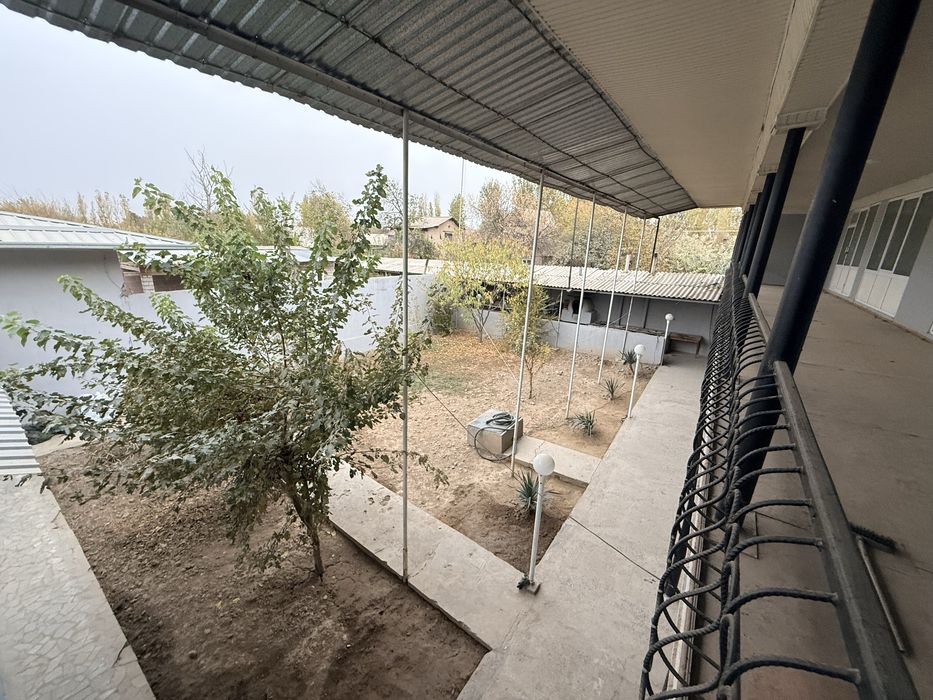 Tayyor xolatda yashash uchun uy Oilaga faqat Nazarbek Tekistil