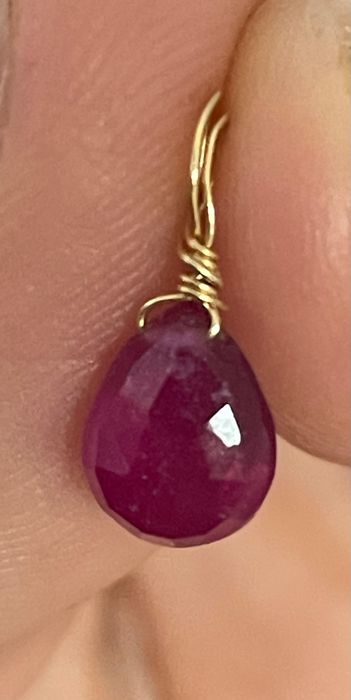 Pandantiv  din aur 18k cu rubin natural