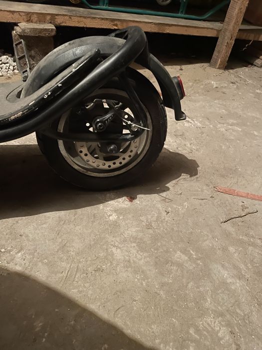 Продам электросамокат