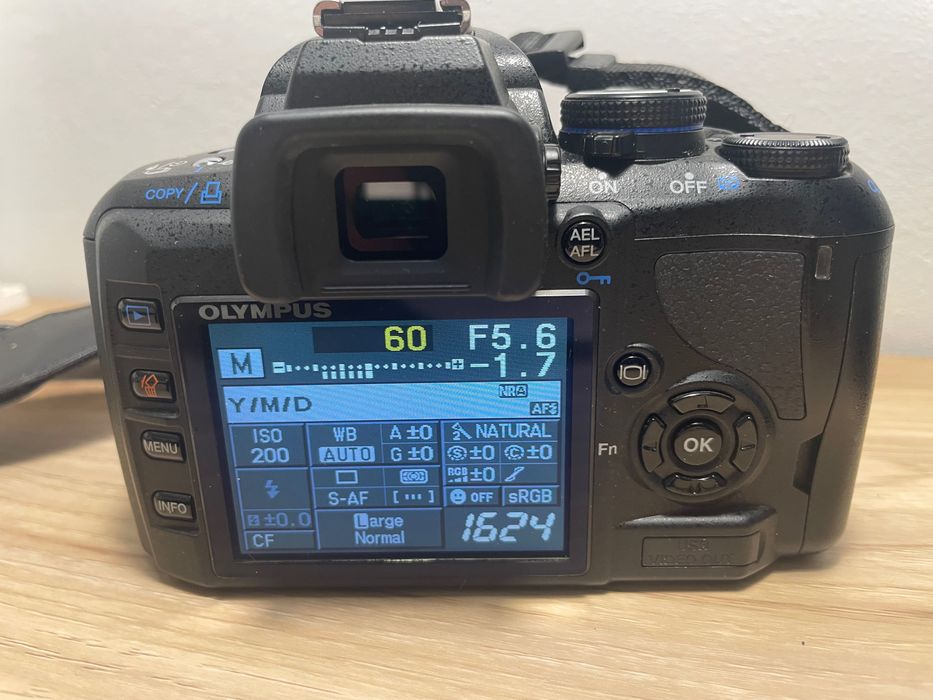 Olympus e420 e-420 si 2 obiective