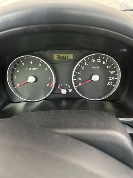 HYUNDAI Accent 0 — imagine 5