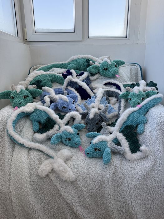 Dragoni croșetați, handmade la comandă, jucării pentru copii