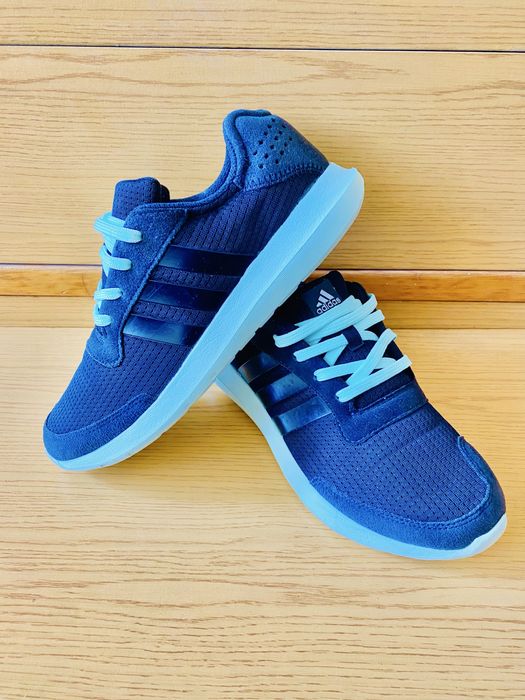 Adidas  ,номер 40,2/3