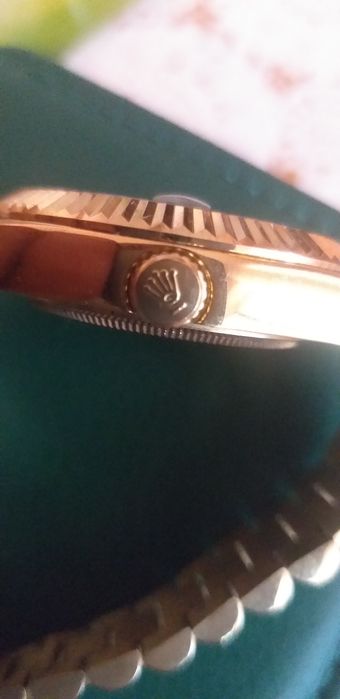Vand ceas Rolex aurit mecanism  automat