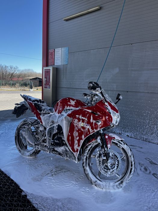 Vând motor Honda CBR 125 R