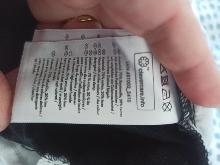 Pantaloni barbatesti subțiri