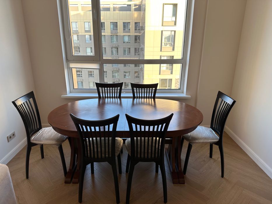 Стол для гостиной