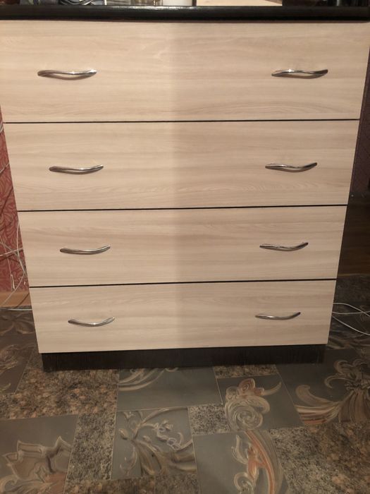 Продам тумбу