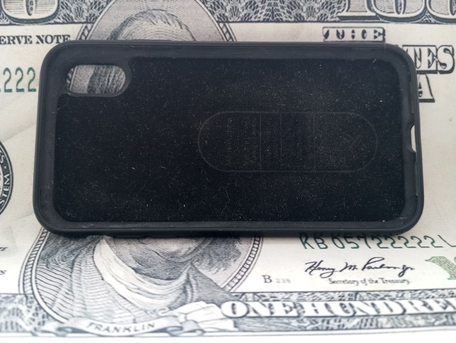 Чехол на iPhone xs или xs max