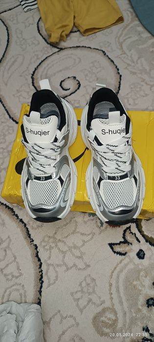 Продам детский обувь